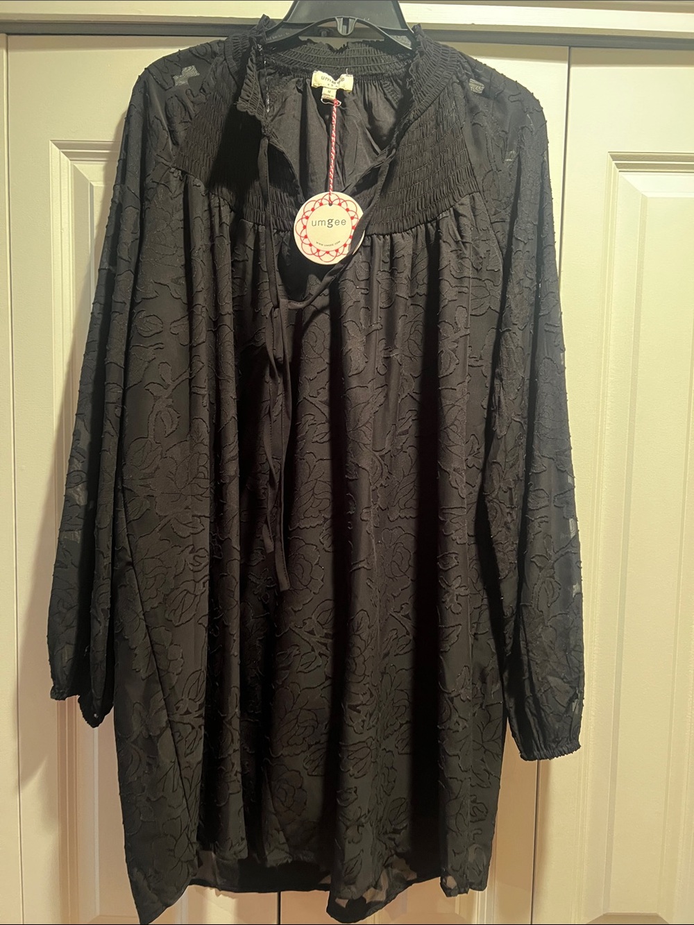 Umgee Black Embossed Floral Smocked Yoke Tunic